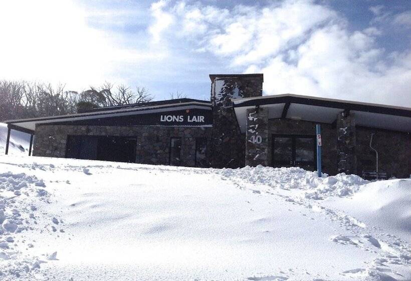 חדר סטנדרט, The Lions Lair