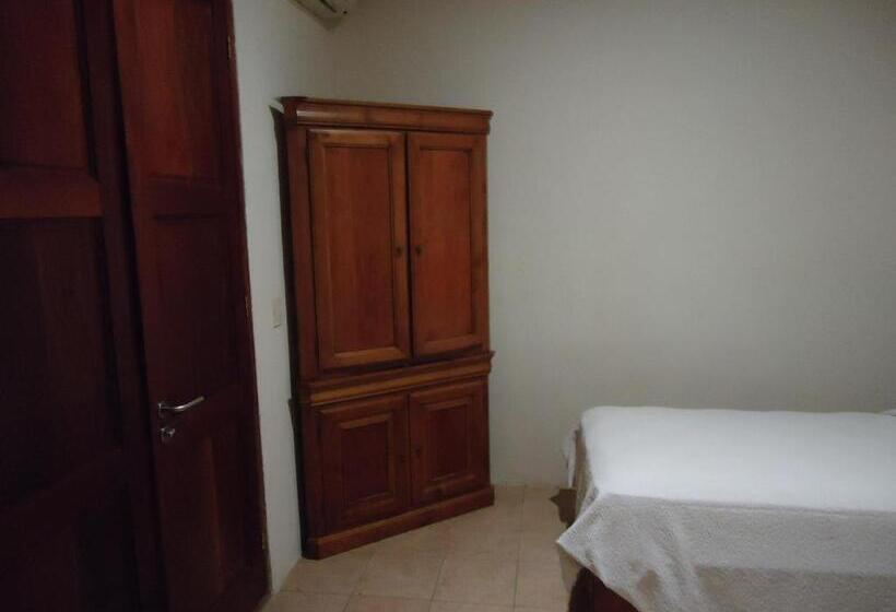 غرفة قياسية, Casa Del Rio