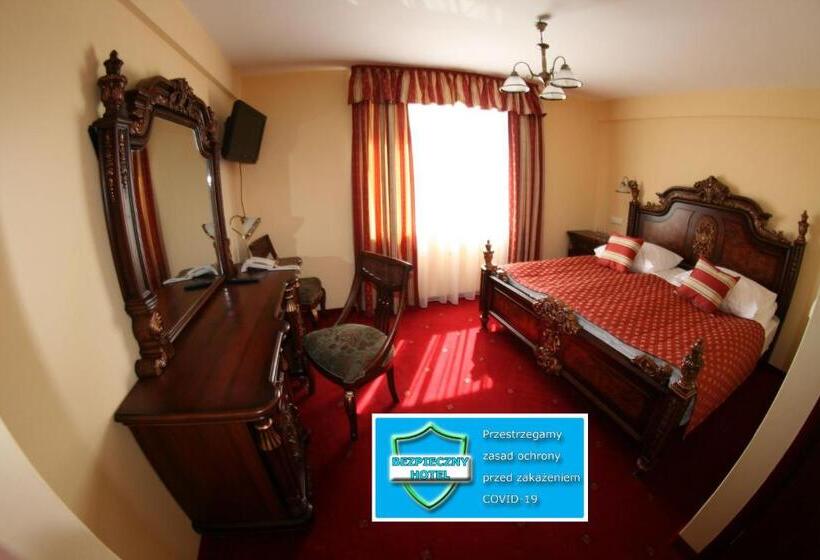 غرفة قياسية سرير كينج, Daisy Superior