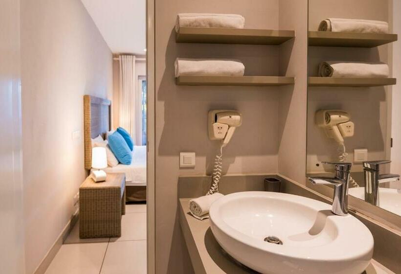 استودیو استاندارد با چشمانداز باغ, Mon Choisy Beach R