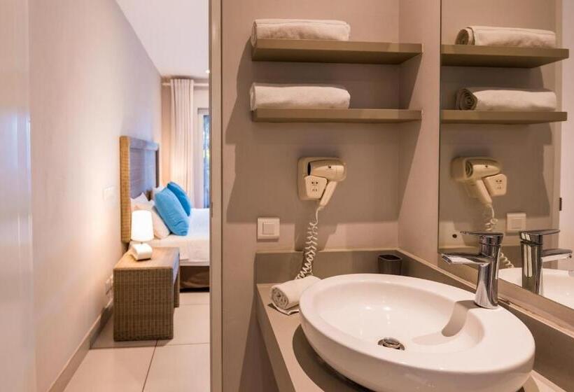 استودیوی استاندارد با چشمانداز دریا, Mon Choisy Beach R