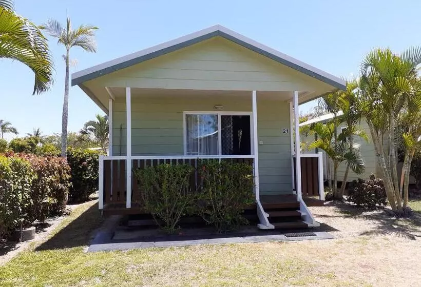 ویلای لوکس 1 خوابه, Queens Beach Tourist Village