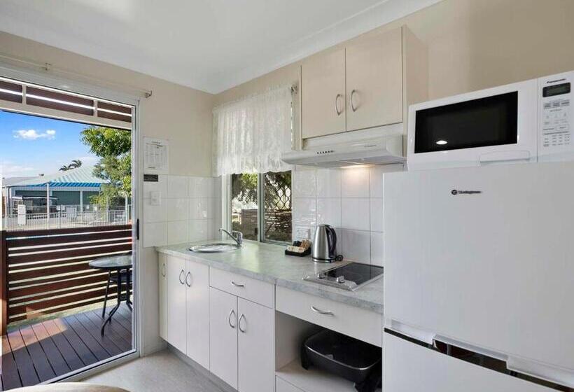 ビラホテル1ベッドルーム, Queens Beach Tourist Village