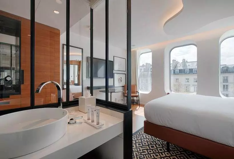 景色の見えるスイートルーム, Renaissance Paris Republique Hotel & Spa