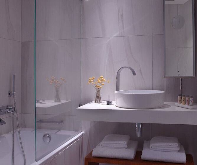 ファミリールーム, Renaissance Paris Republique Hotel & Spa