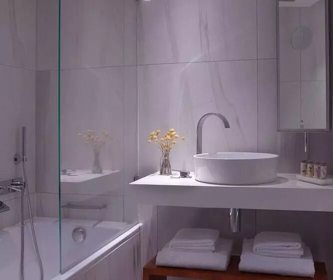 ファミリールーム, Renaissance Paris Republique Hotel & Spa