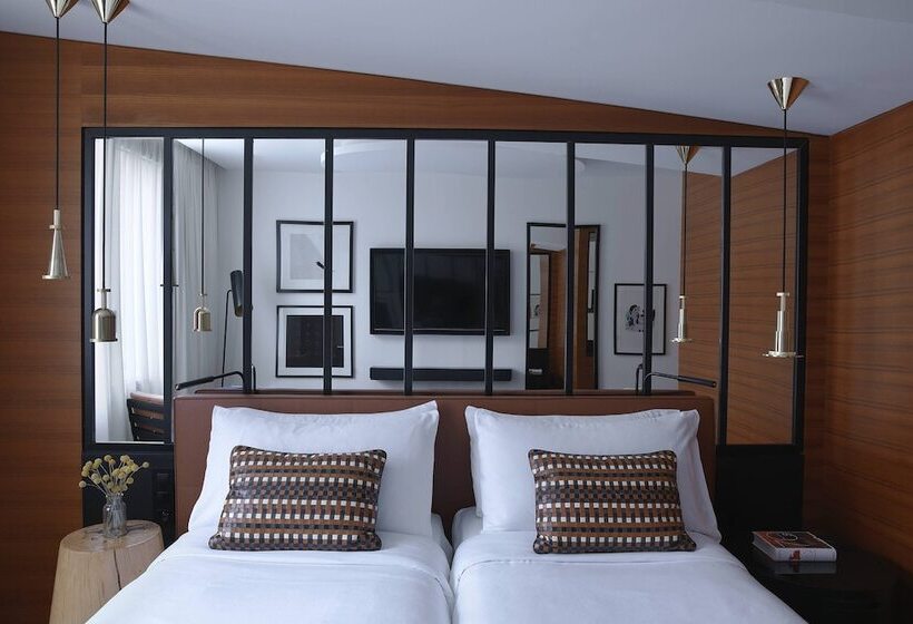 スタンダードルーム, Renaissance Paris Republique Hotel & Spa