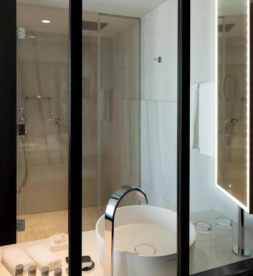 キングサイズベッドのスタンダードルーム, Renaissance Paris Republique Hotel & Spa