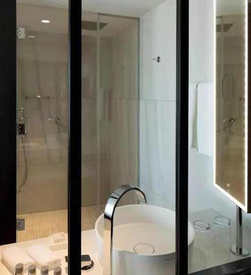 キングサイズベッドのスタンダードルーム, Renaissance Paris Republique Hotel & Spa