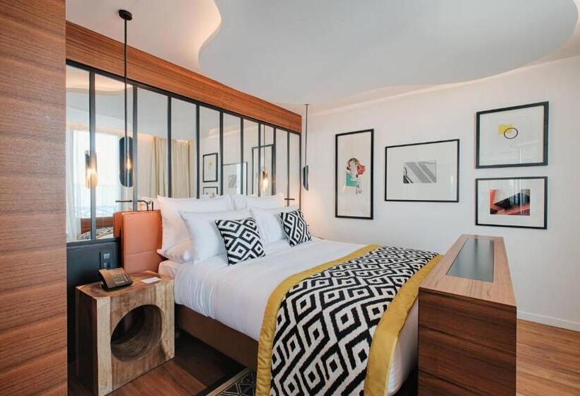 キングサイズベッドのスタンダードルーム, Renaissance Paris Republique Hotel & Spa