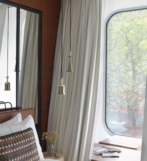 シングルデラックスルーム, Renaissance Paris Republique Hotel & Spa