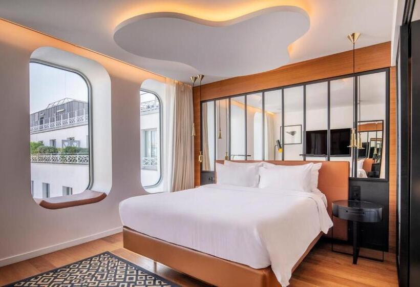 ガーデンビュースタンダードルーム, Renaissance Paris Republique Hotel & Spa