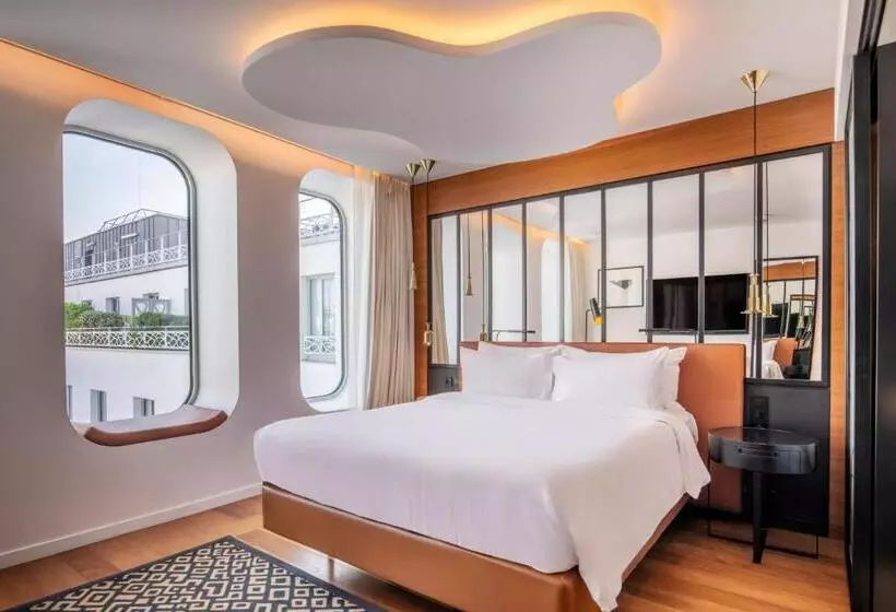ガーデンビュースタンダードルーム, Renaissance Paris Republique Hotel & Spa