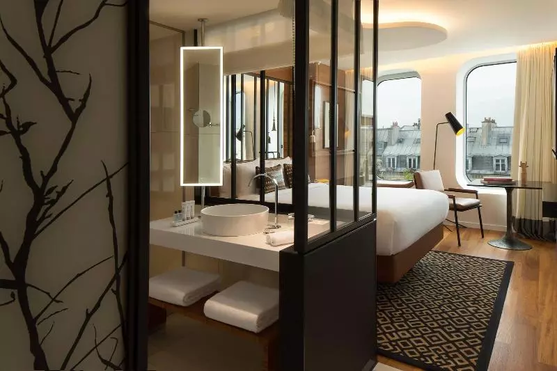 スタンダードルーム, Renaissance Paris Republique Hotel & Spa