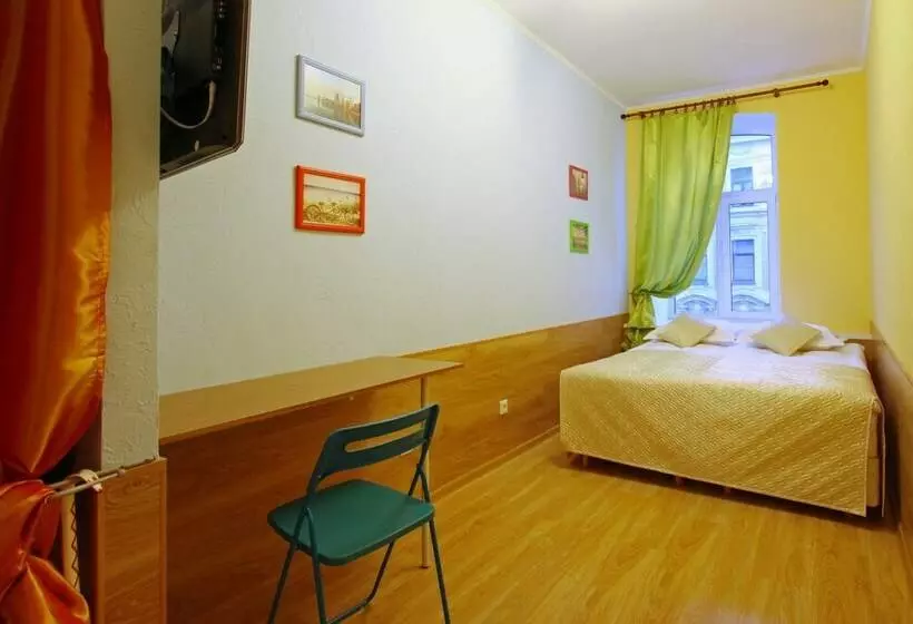 Economy Room
