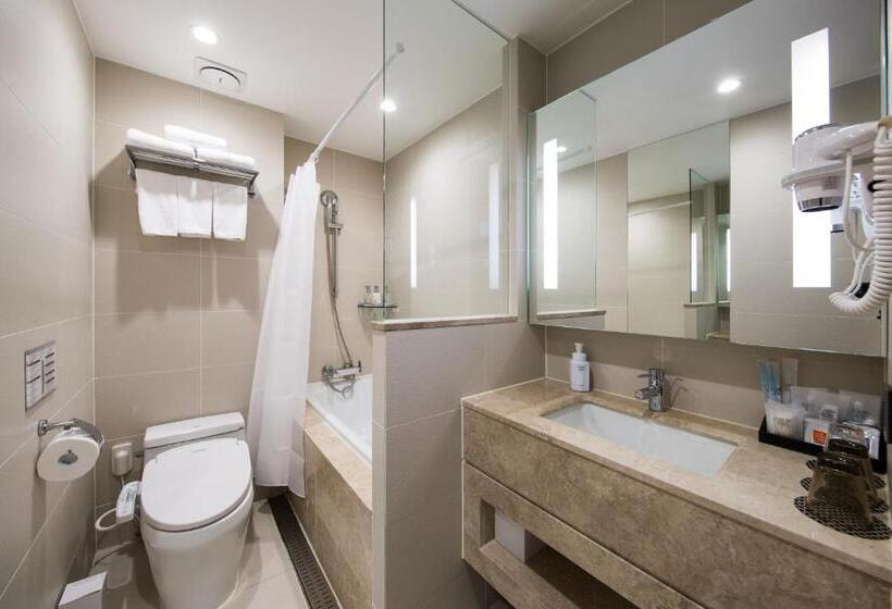 Номер Superior, Solaria Nishitetsu Hotel Busan