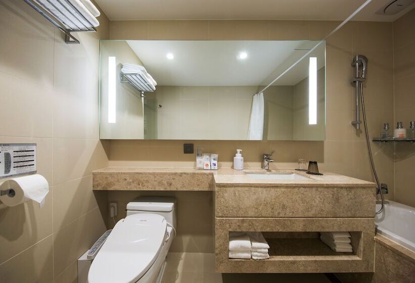 Номер Deluxe, Solaria Nishitetsu Hotel Busan