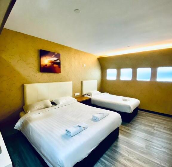 Семейный Номер Премиум, Sri Langit Hotel Klia