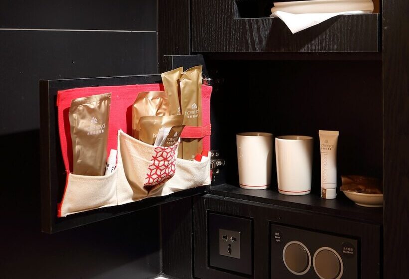 اتاق استاندارد با 2 تخت دوبل, The Place Tainan