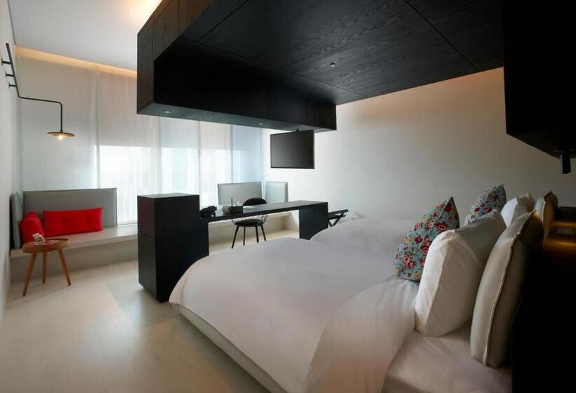 اتاق لوکس, The Place Tainan