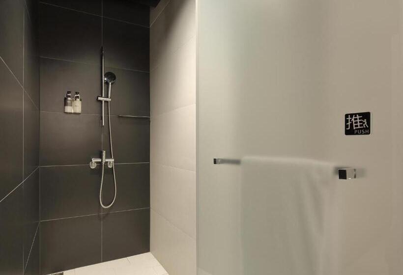 اتاق استاندارد با 2 تخت دوبل, The Place Tainan