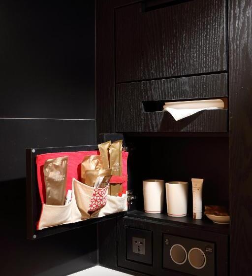 اتاق لوکس, The Place Tainan