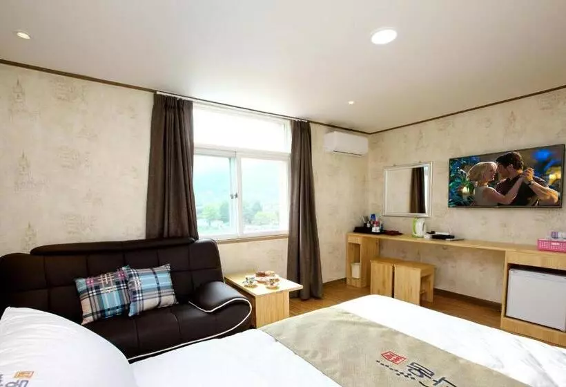 デラックスルーム, Traum Hotel & Condo