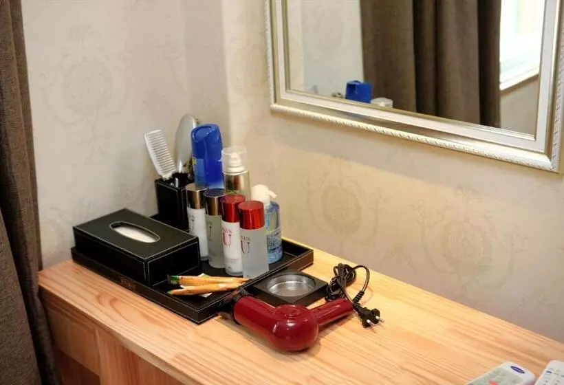 スイート, Traum Hotel & Condo