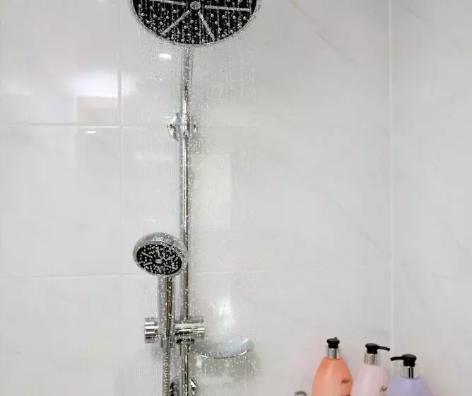 ファミリールーム, Traum Hotel & Condo