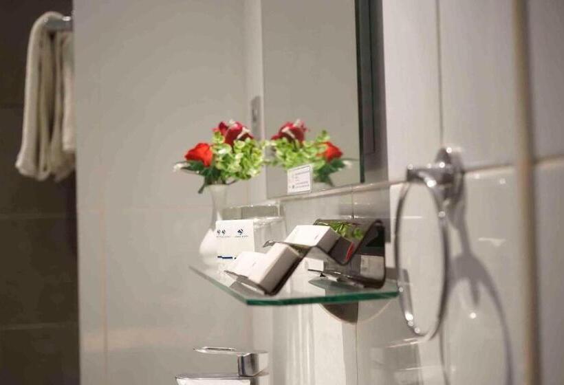 デラックスルーム, Yunna Hotel Lampung