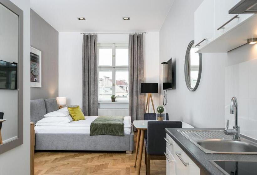 Superior studio with view, Venetian House Market Square Apart