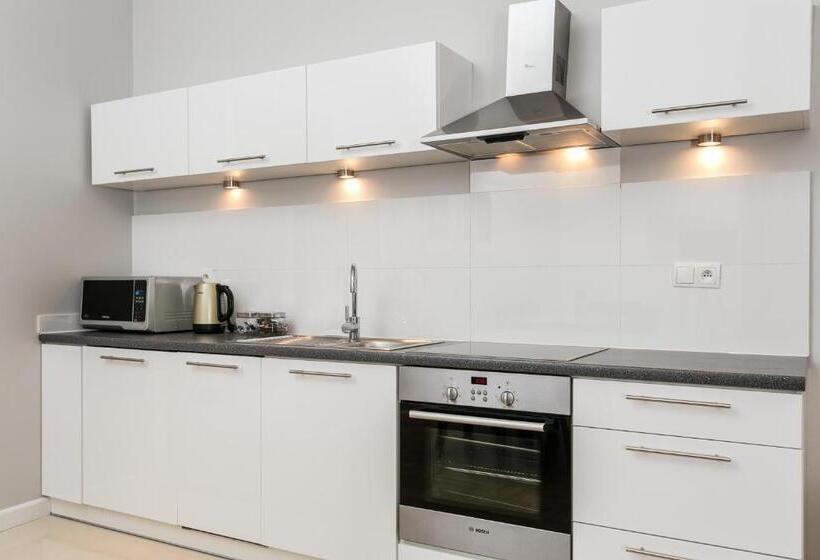 סוויטה משפחתית, Venetian House Market Square Apart