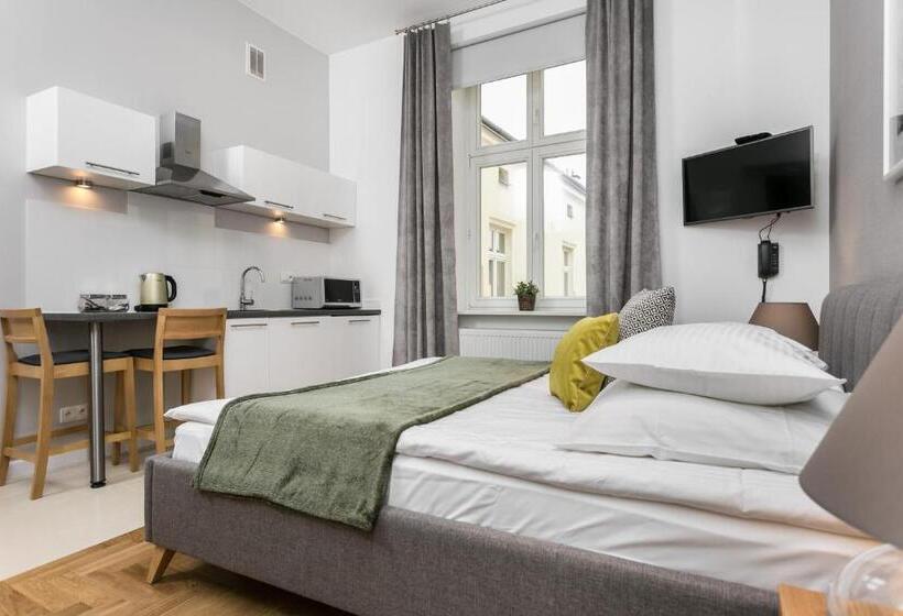 Номер Стандарт, Venetian House Market Square Apart