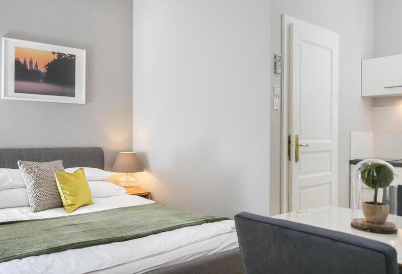 חדר סטנדרט, Venetian House Market Square Apart