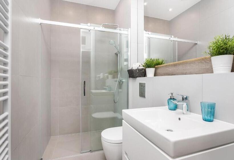 סוויטת דופלקס, Venetian House Market Square Apart