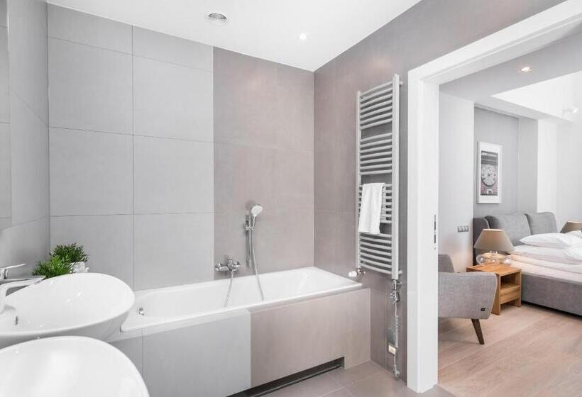 סוויטת דופלקס, Venetian House Market Square Apart