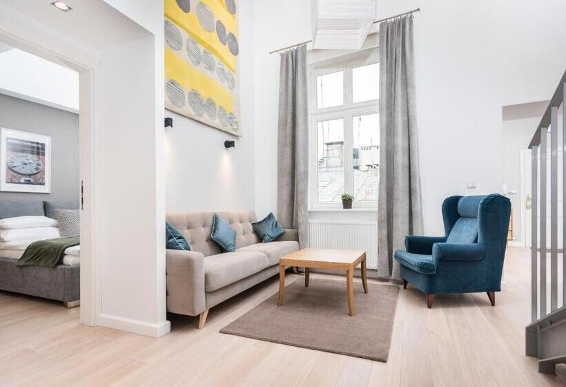 סוויטת דופלקס, Venetian House Market Square Apart