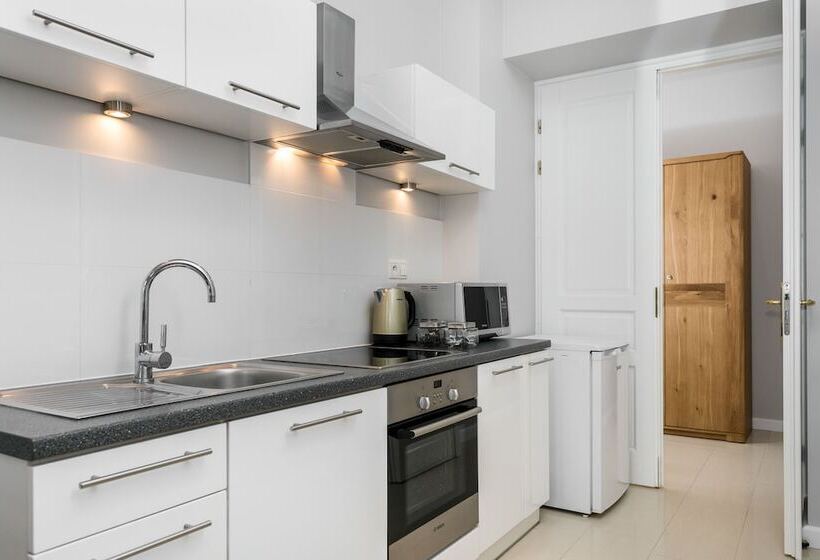 Номер Superior с Видом, Venetian House Market Square Apart