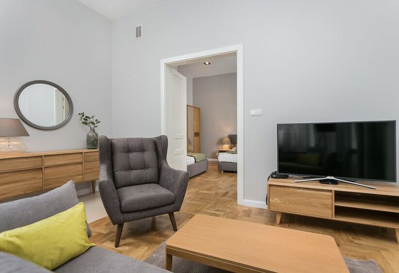 Family Suite, Venetian House Market Square Apart