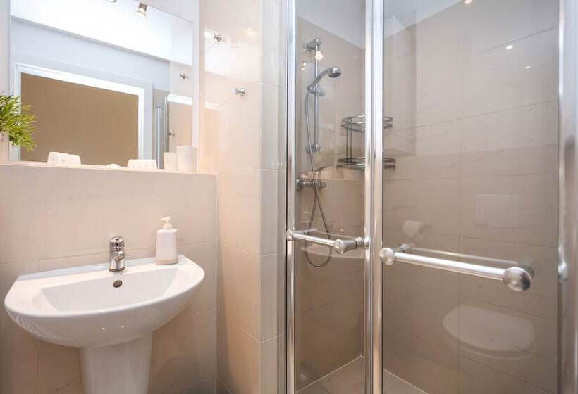 חדר סופריור, Venetian House Market Square Apart