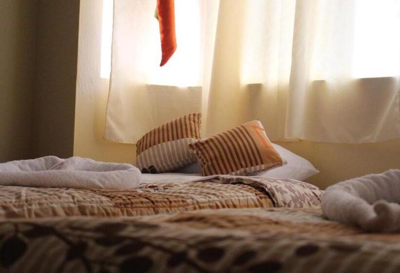 غرفة قياسية رباعية, Flor Del Campo