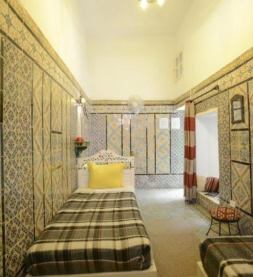 اتاق استاندارد یک نفره, Dar Ya