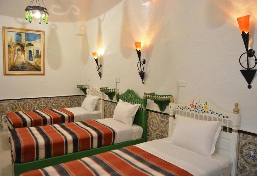 اتاق استاندارد سه نفره, Dar Ya