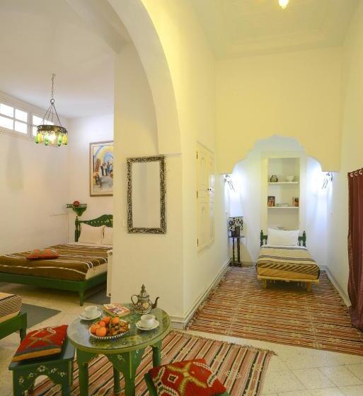 اتاق استاندارد سه نفره, Dar Ya