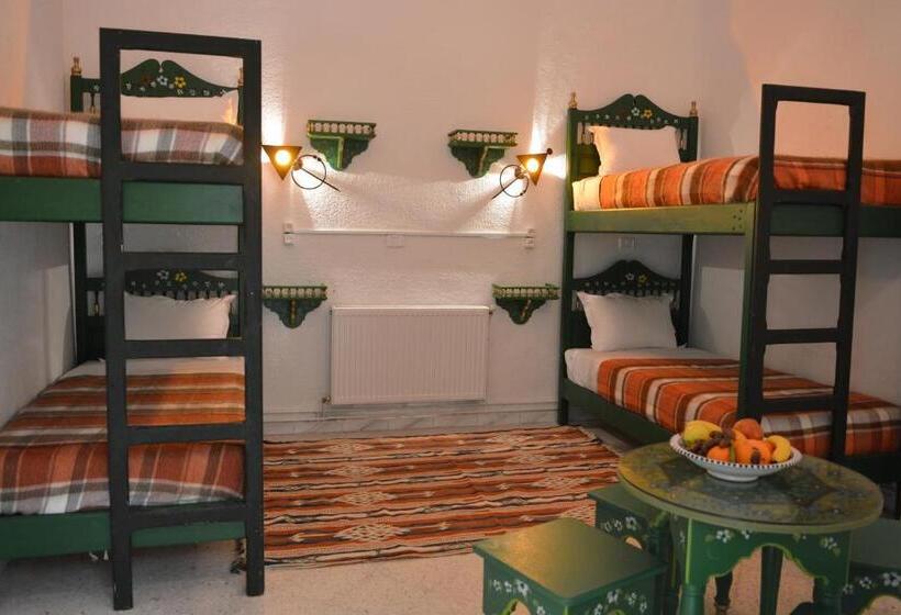 اتاق استاندارد چهار تخته, Dar Ya