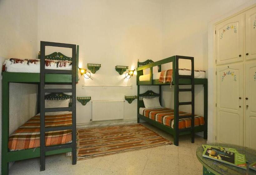 اتاق استاندارد چهار تخته, Dar Ya