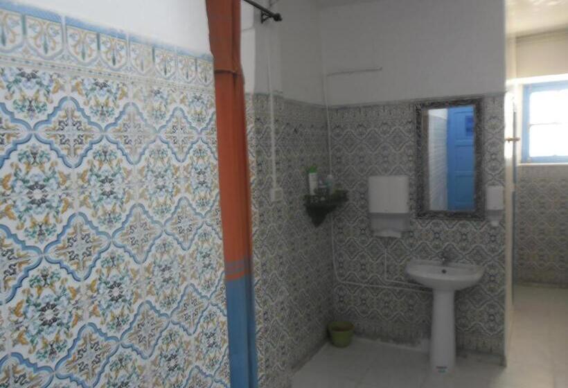 اتاق استاندارد چهار تخته, Dar Ya