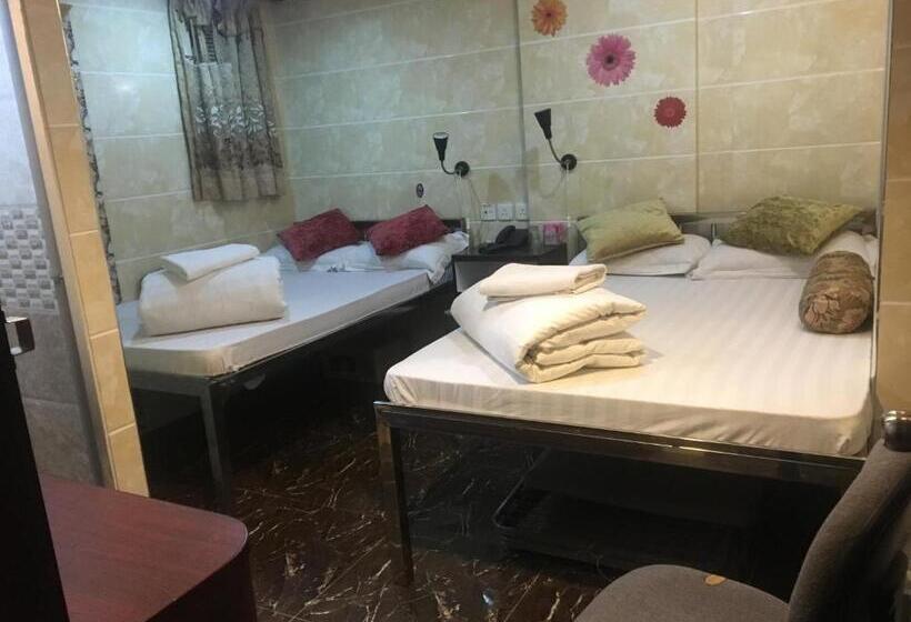 اتاق خانوادگی, Maharaja Guest House