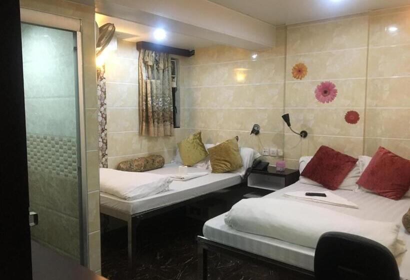 اتاق خانوادگی, Maharaja Guest House