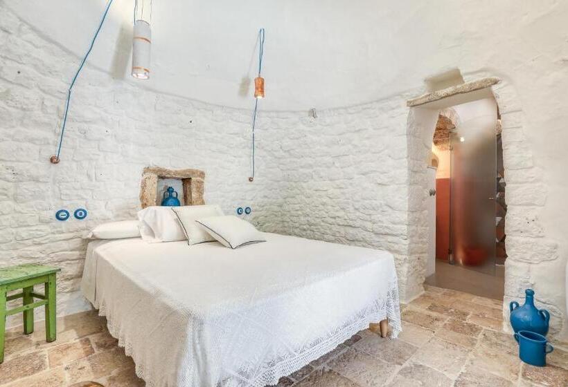 ویلای یک اتاق خوابه با استخر شنا, Trulli Terra Magica